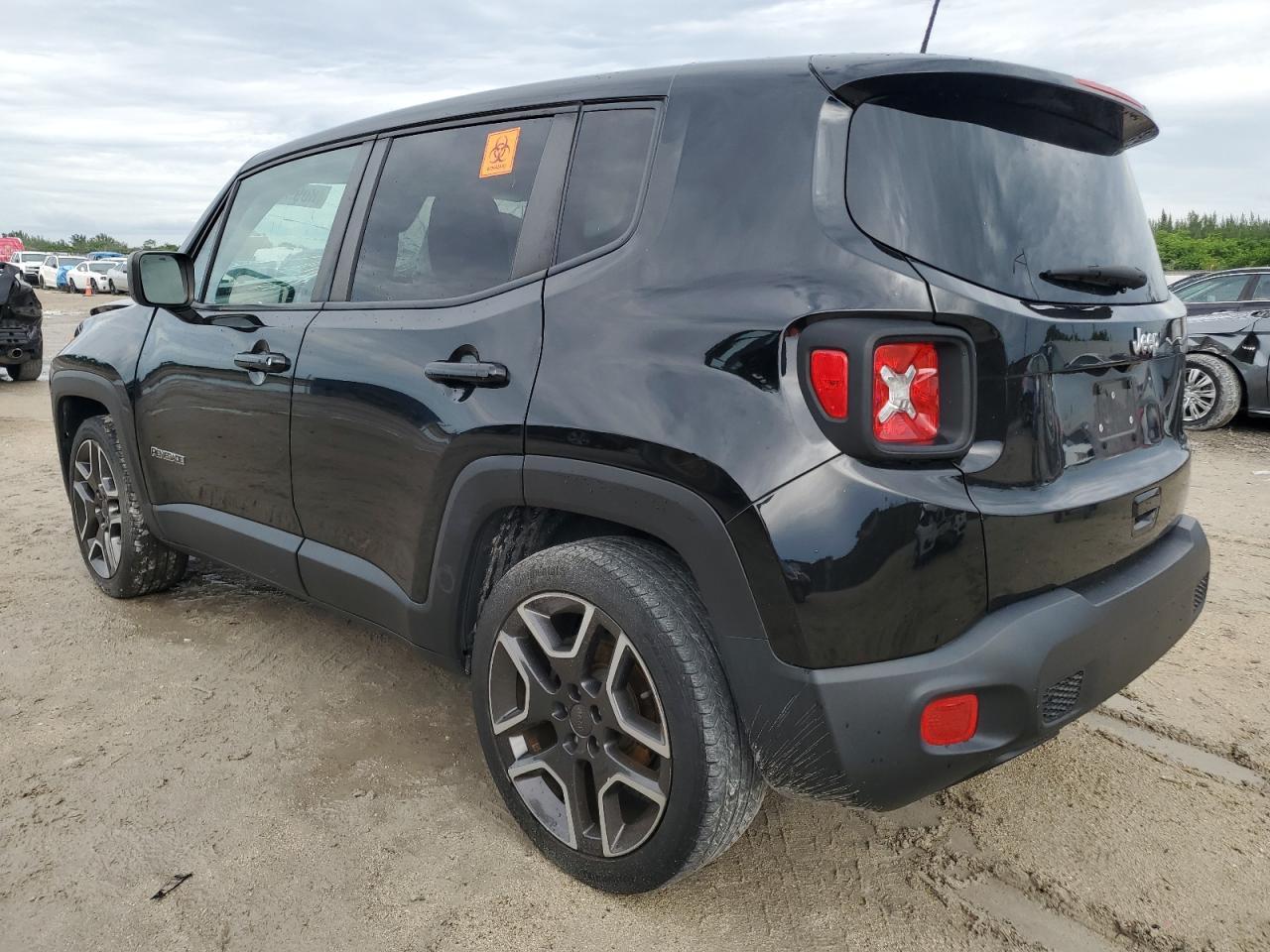 2021 Jeep Renegade Sport - Фото 2