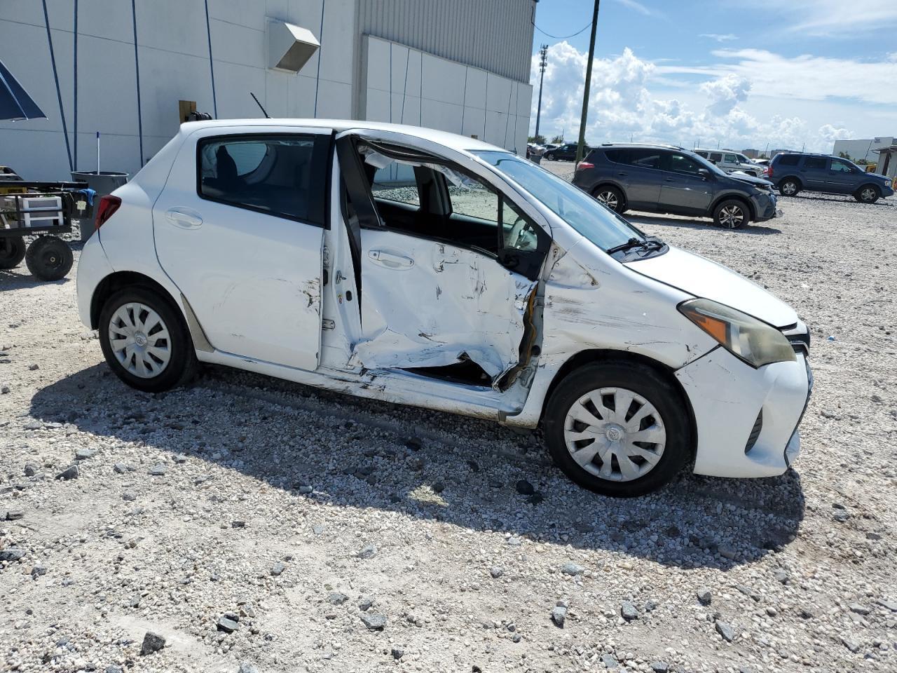 2016 Toyota Yaris L - Фото 4
