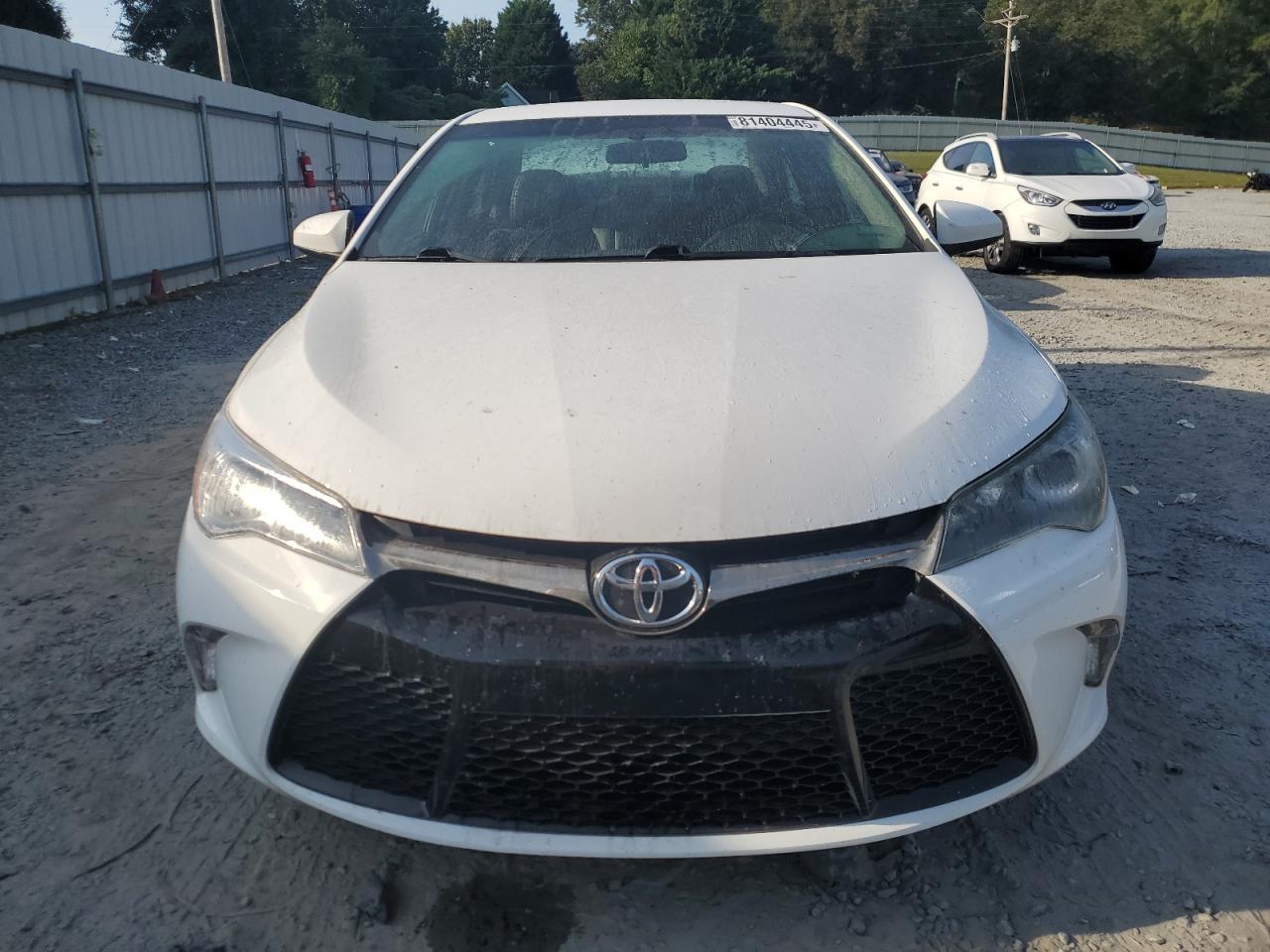 2016 Toyota Camry Le - Фото 5