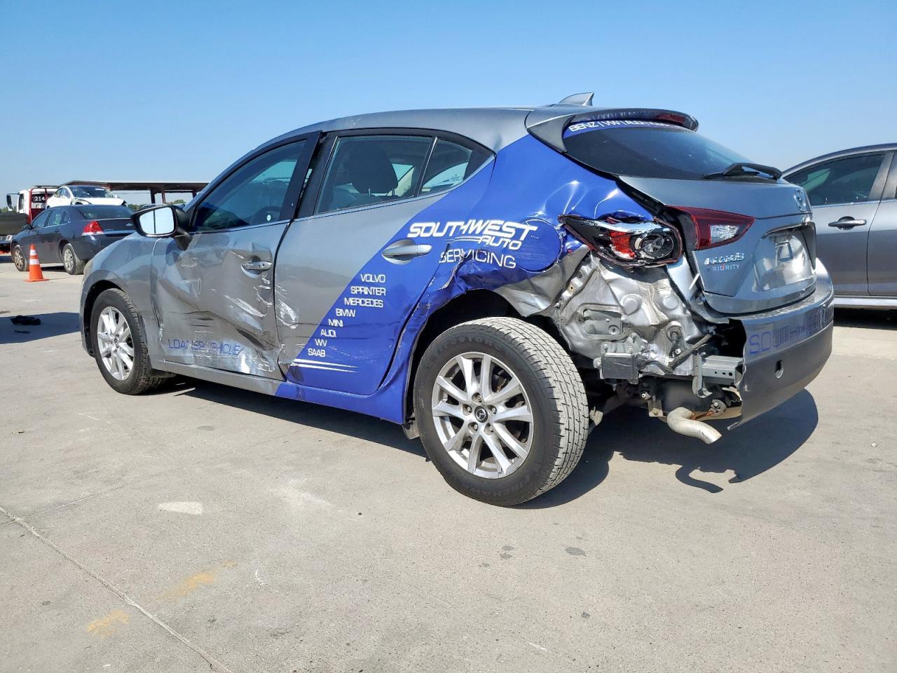 2015 Mazda 3 Touring - Фото 2