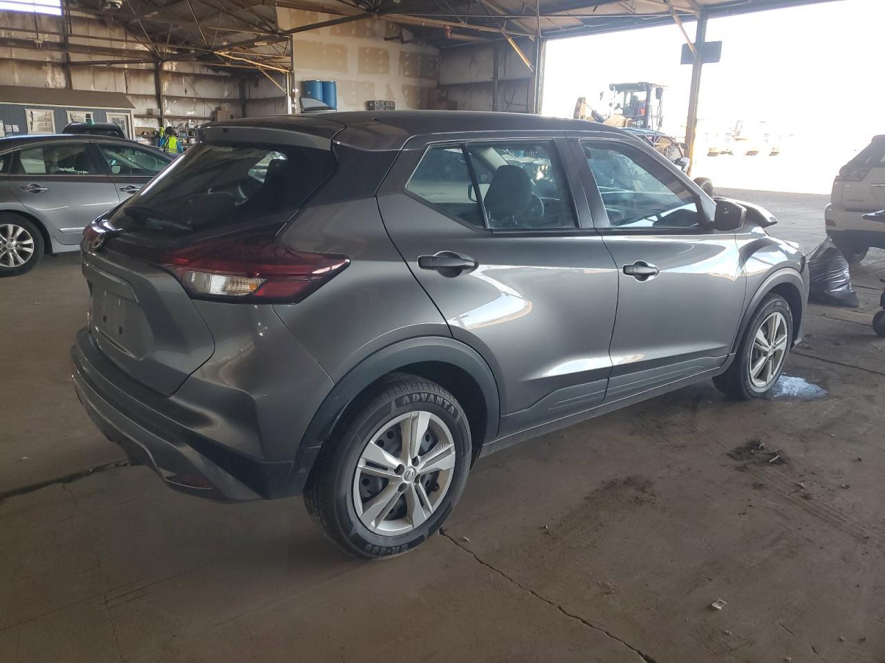 2024 Nissan Kicks S - Image 3