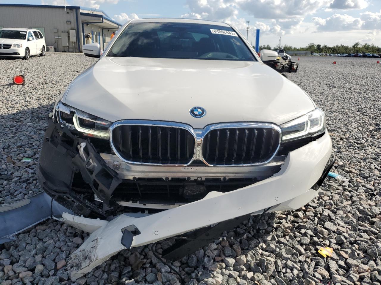 2023 BMW 530Xe - Фото 5