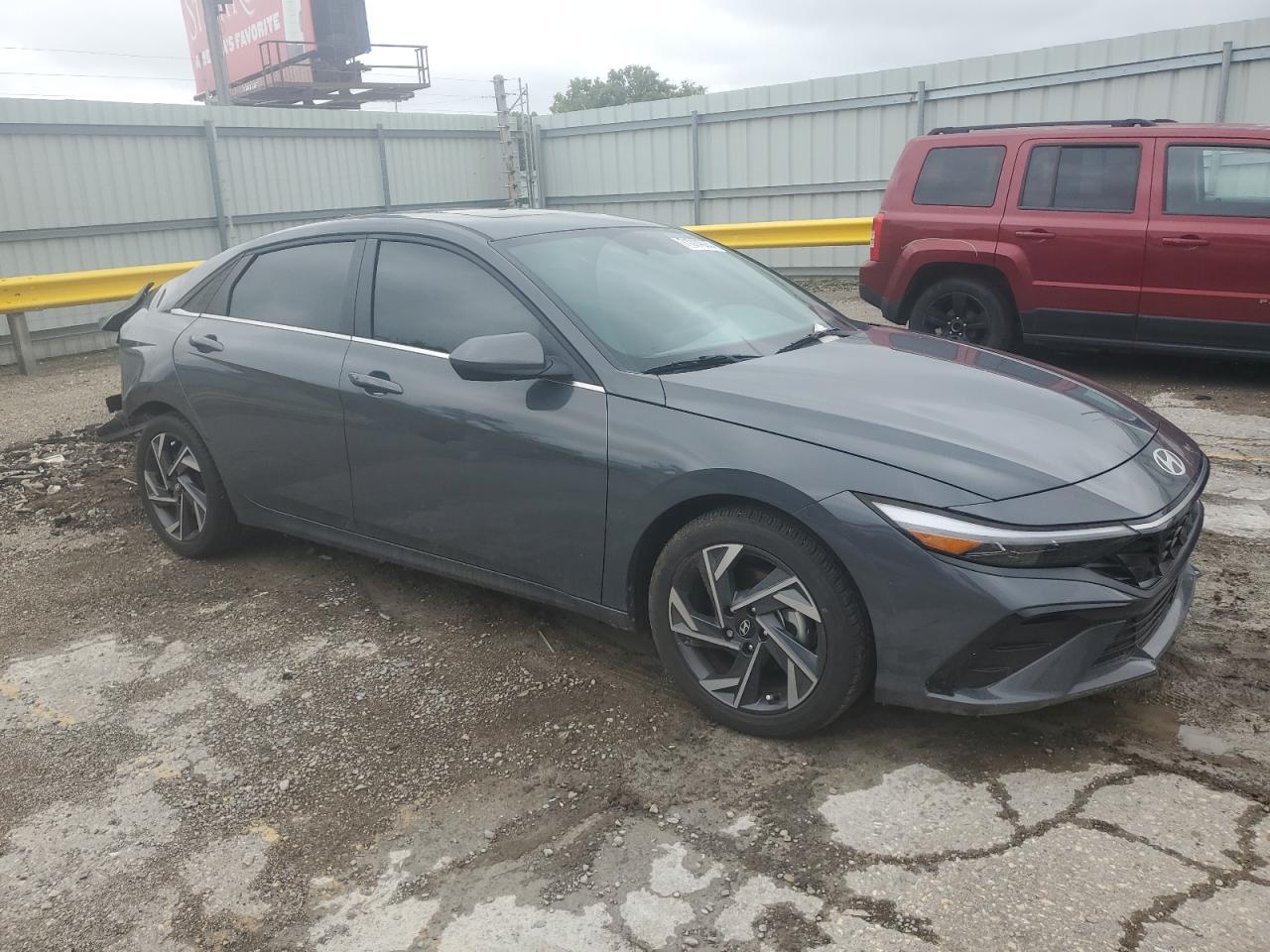 2024 Hyundai Elantra Sel - Фото 4