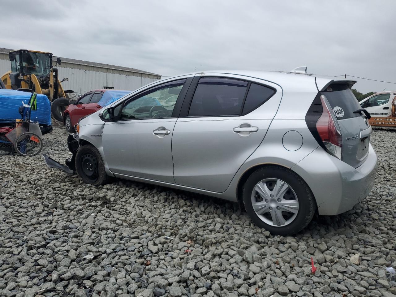 2015 Toyota Prius C - Фото 2