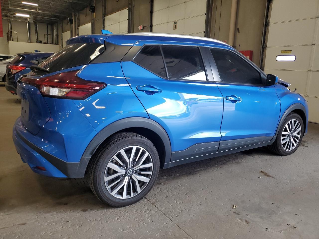 2021 Nissan Kicks Sv - Image 3