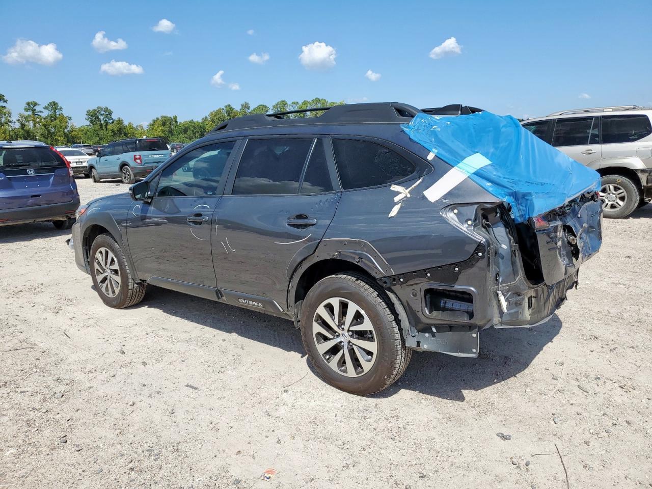 2024 Subaru Outback Onyx Edition - Image 2