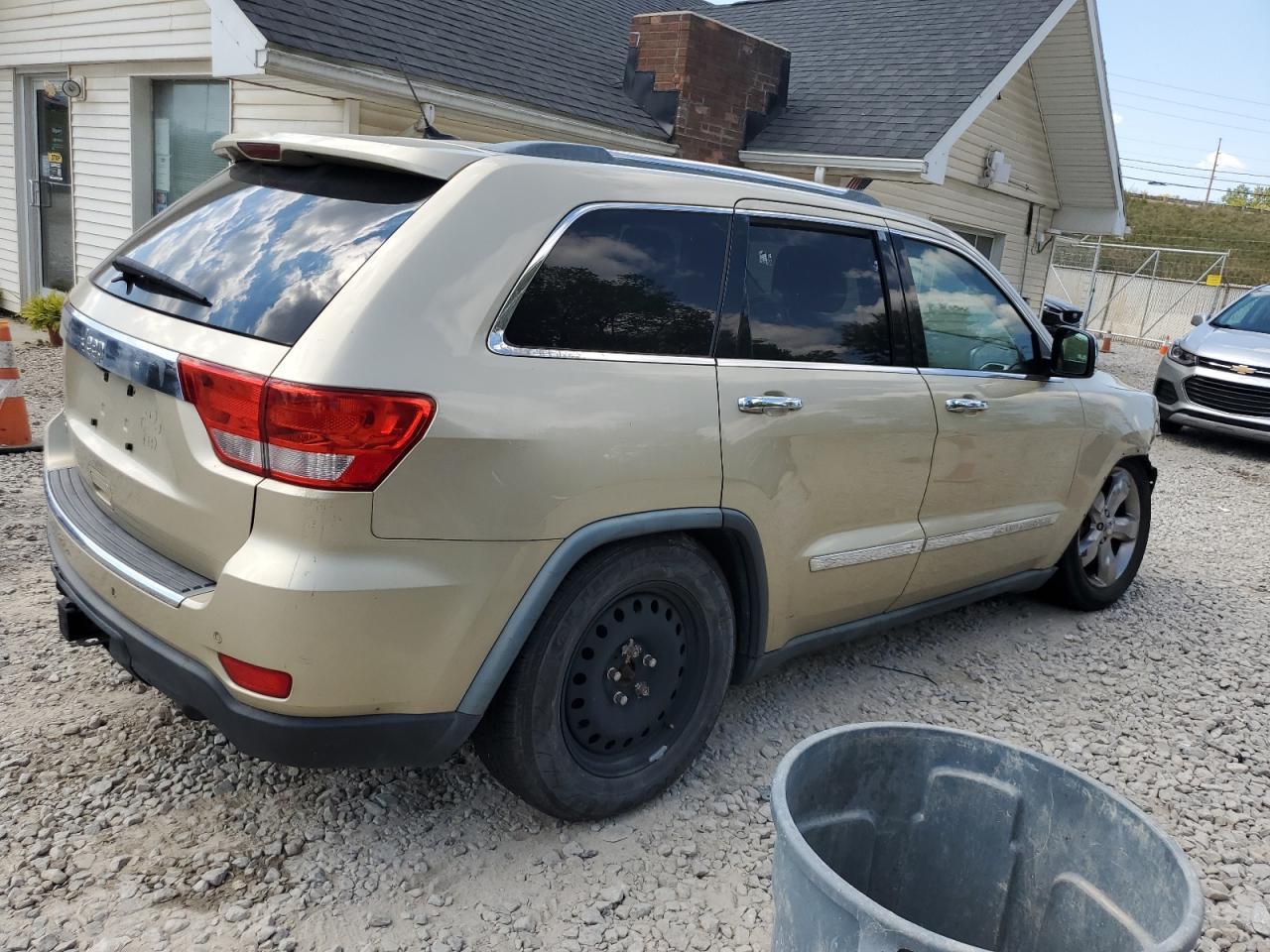 2011 Jeep Grand Cherokee Overland - Фото 3