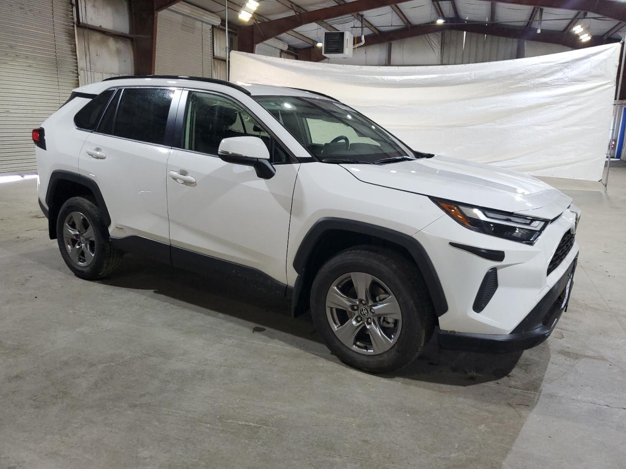 2025 Toyota Rav4 Hybrid Le - Фото 4