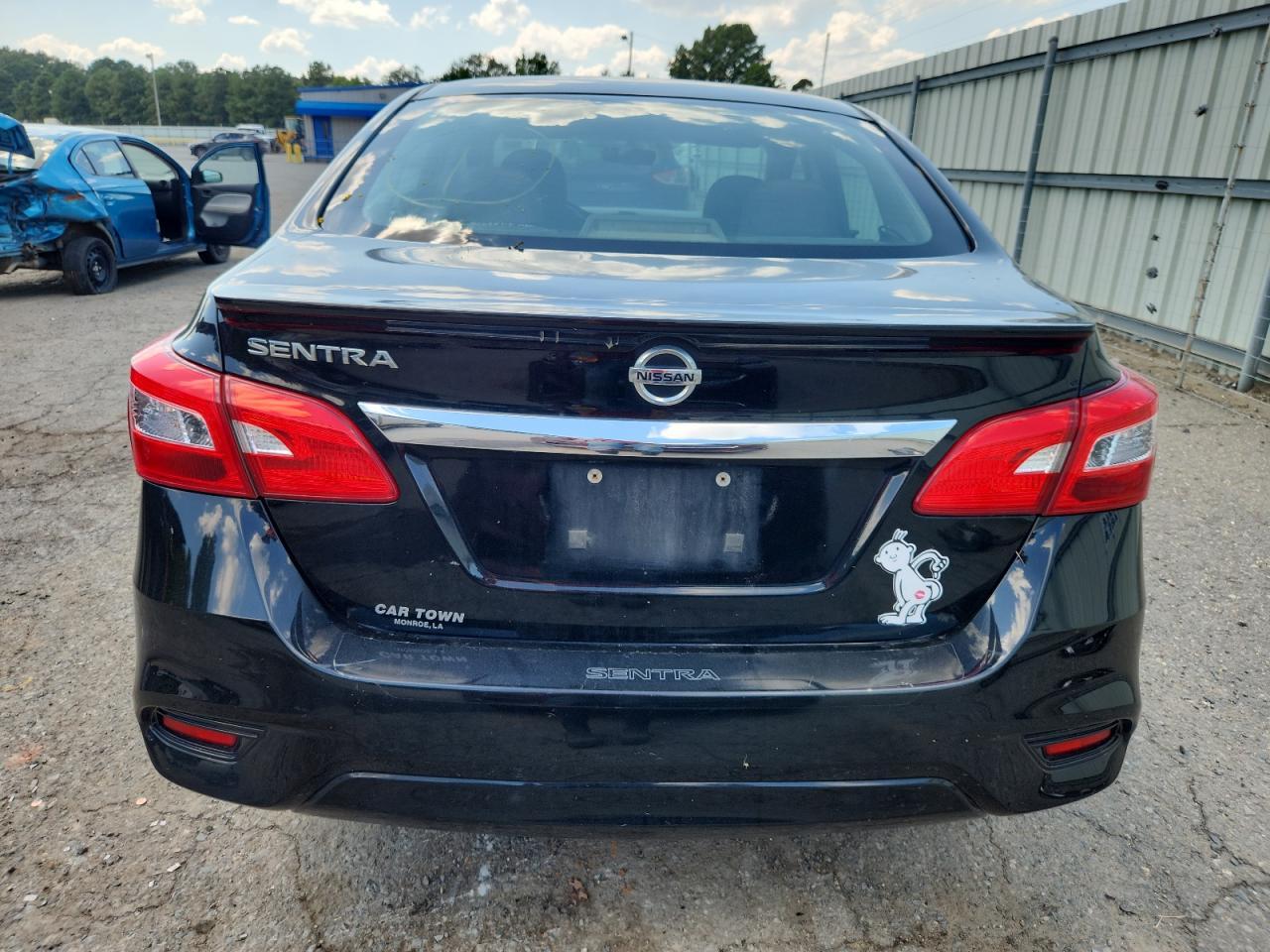 2018 Nissan Sentra S - Image 6