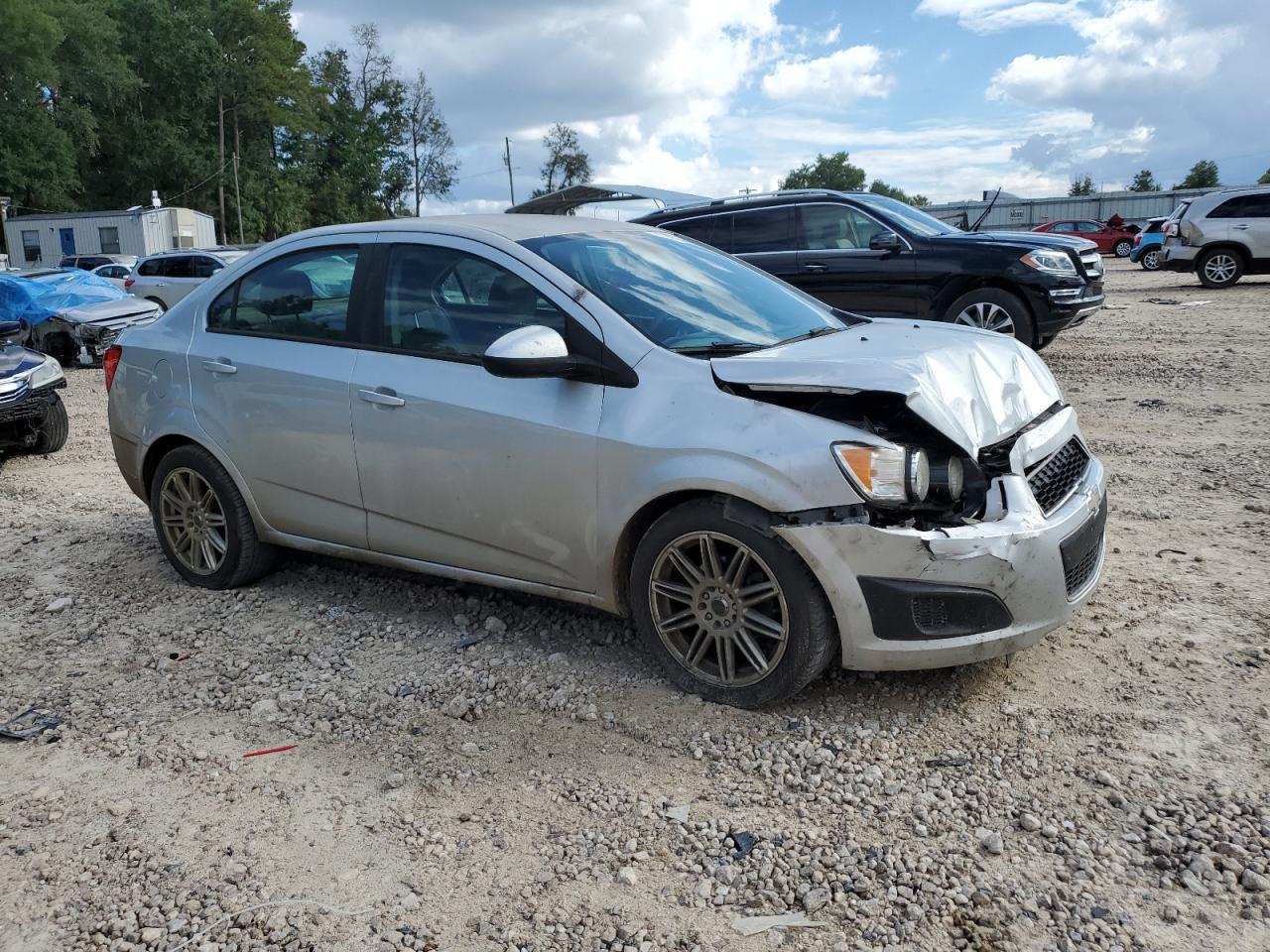 2012 Chevrolet Sonic Ls - Image 4
