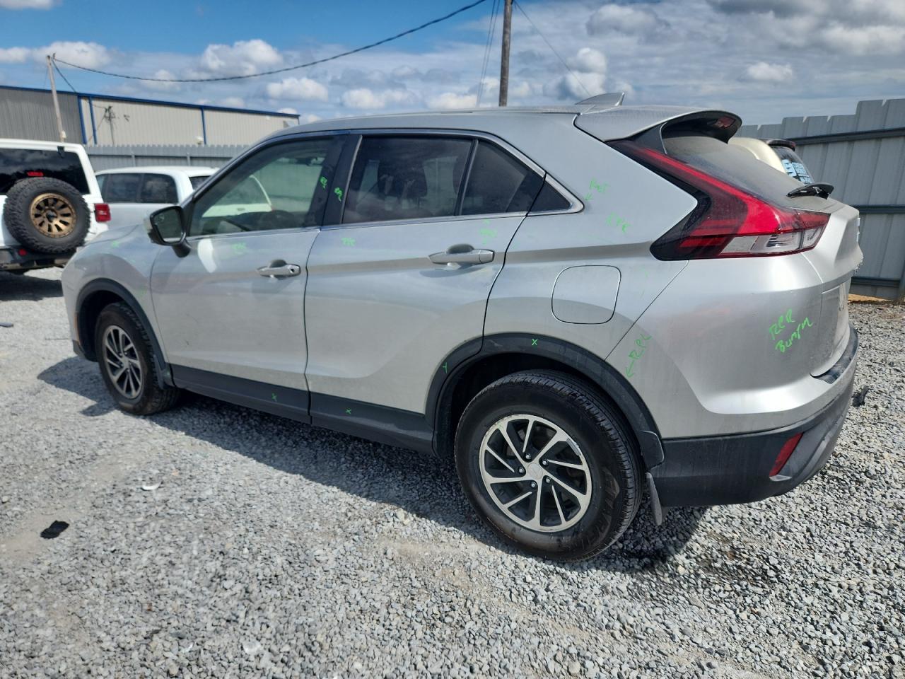 2023 Mitsubishi Eclipse Cross Es - Image 2