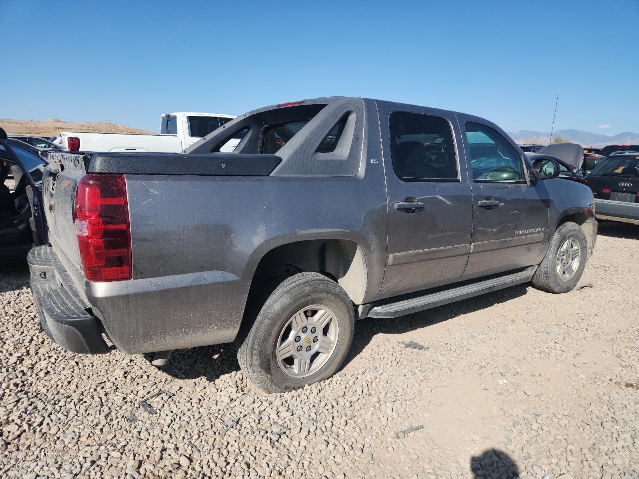 2008 Chevrolet Avalanche K1500 - Image 3