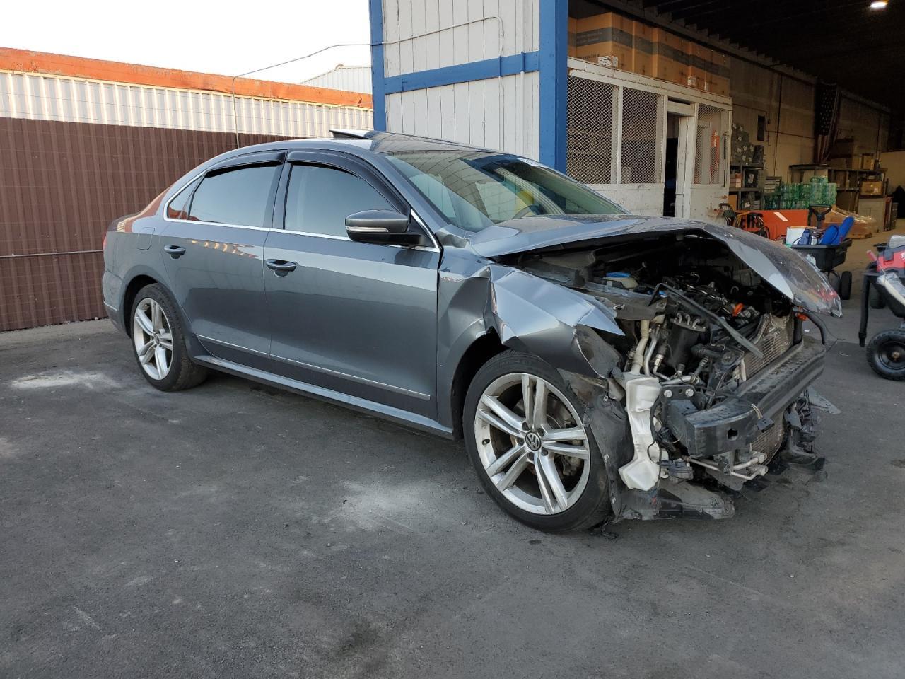 2014 Volkswagen Passat Se - Фото 4
