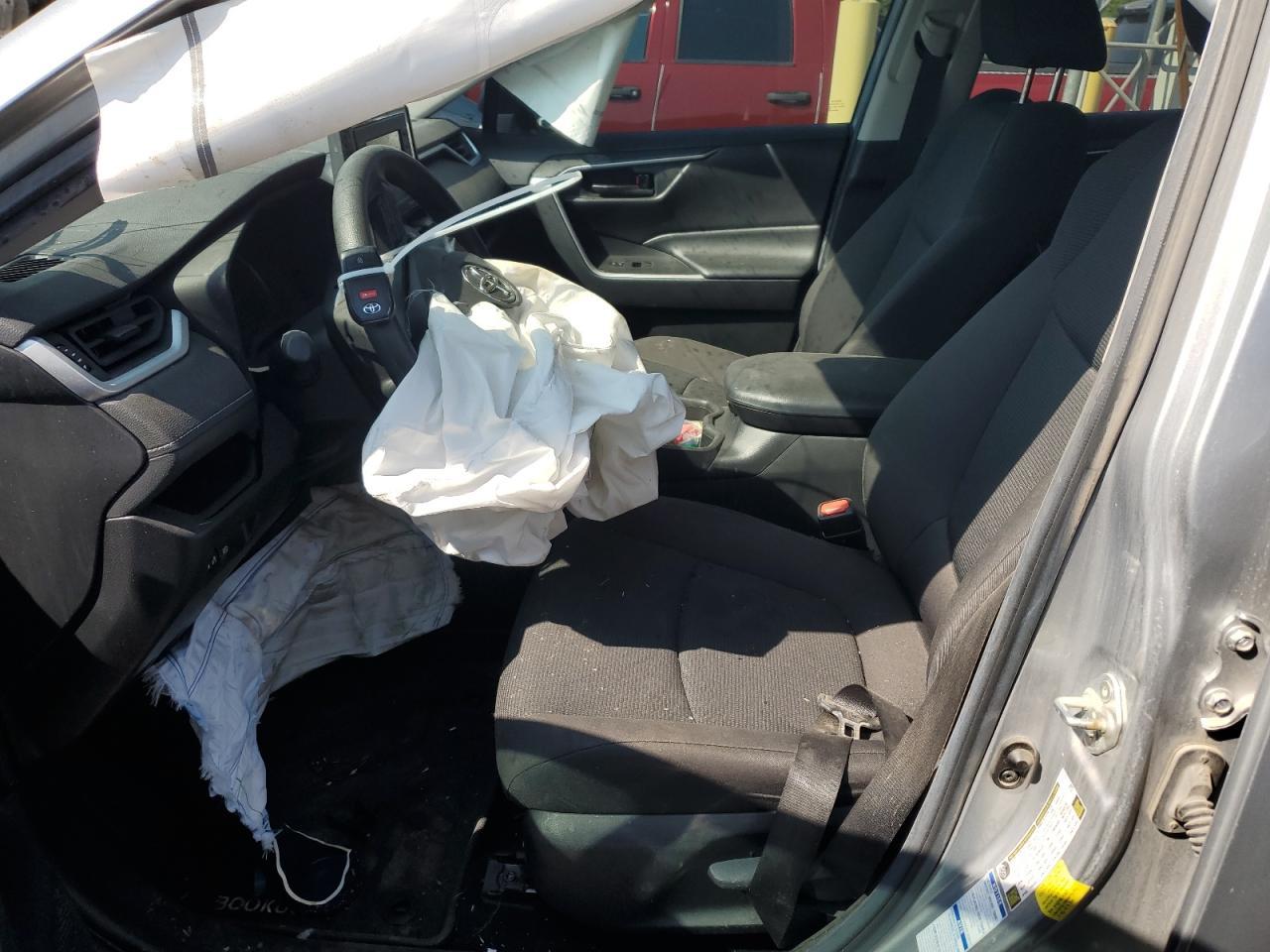 2021 Toyota Rav4 Le - Image 7