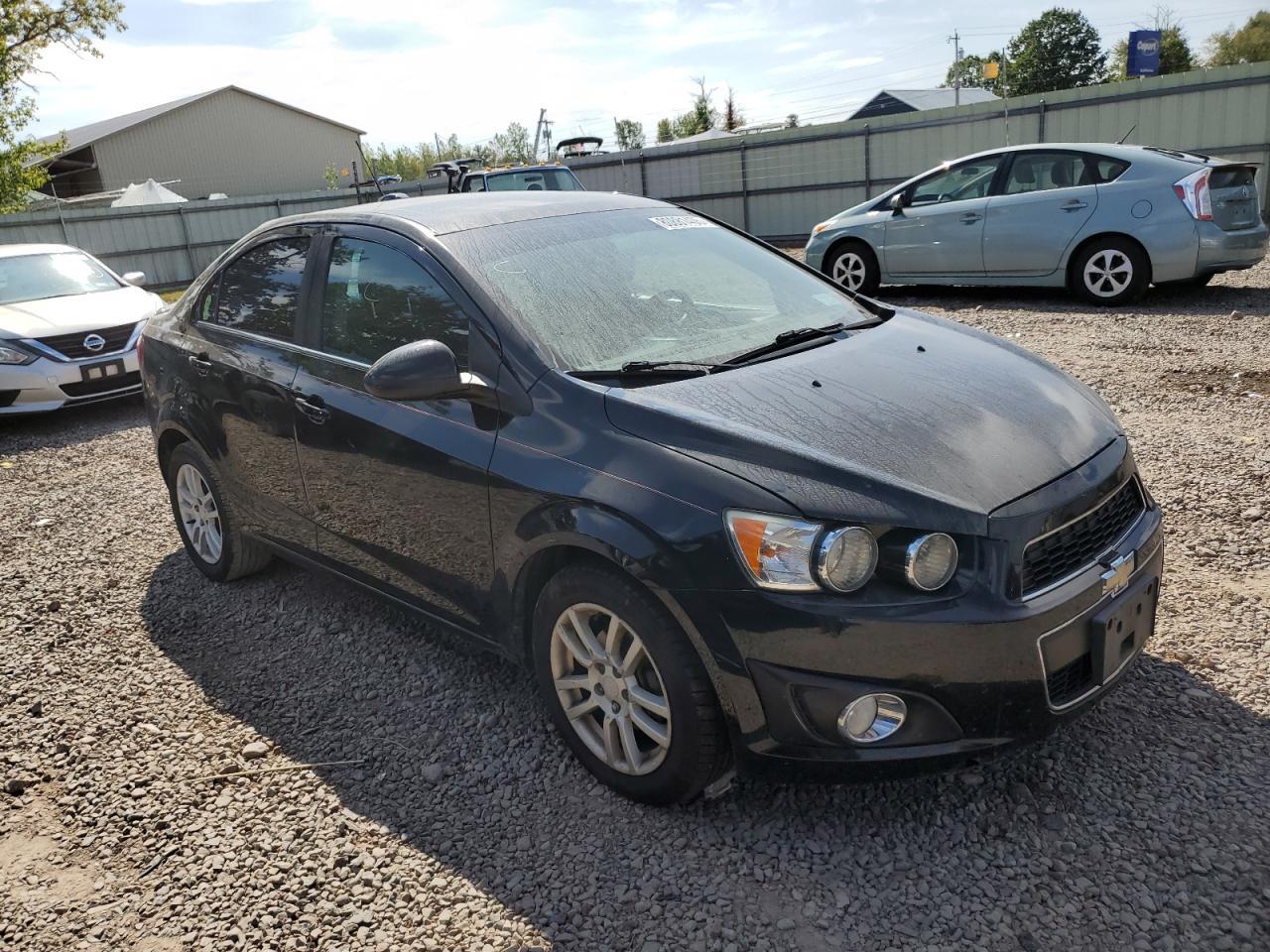 2016 Chevrolet Sonic Lt - Фото 4