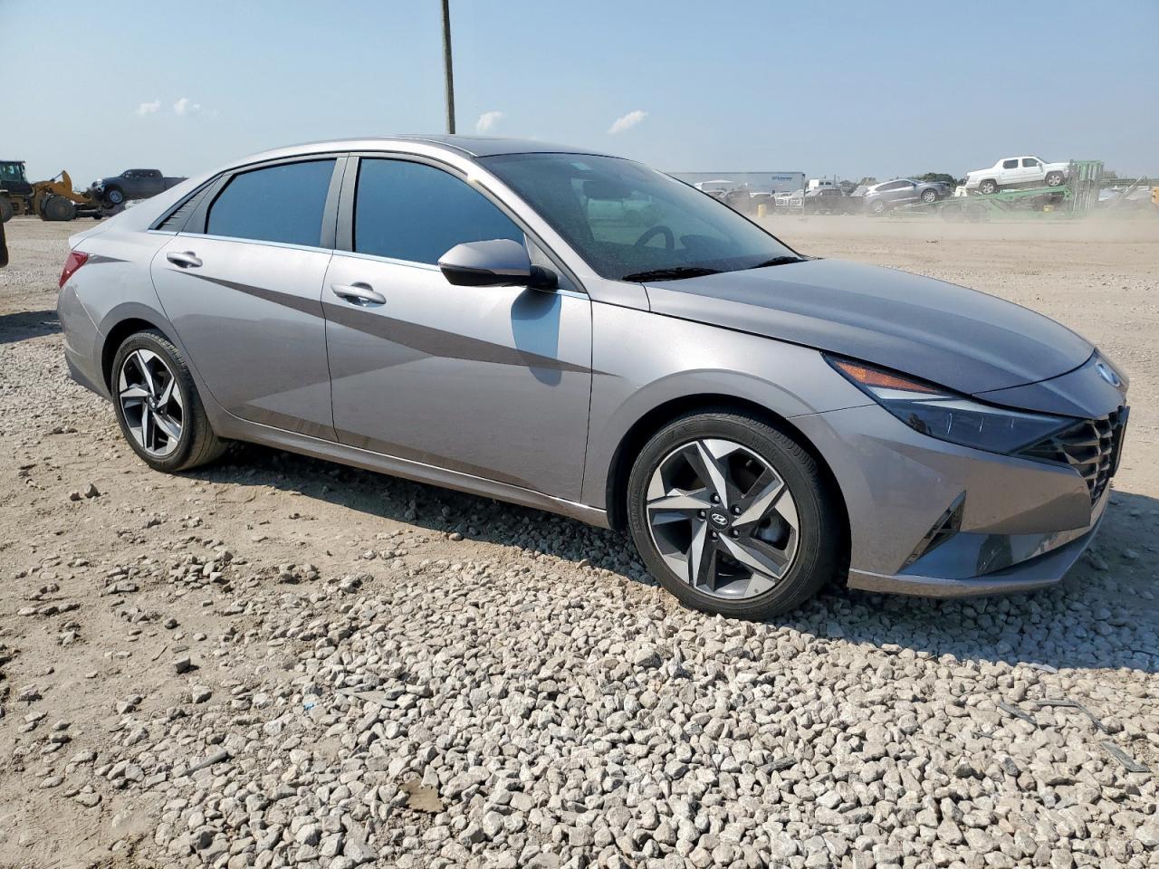 2023 Hyundai Elantra Limited - Фото 4