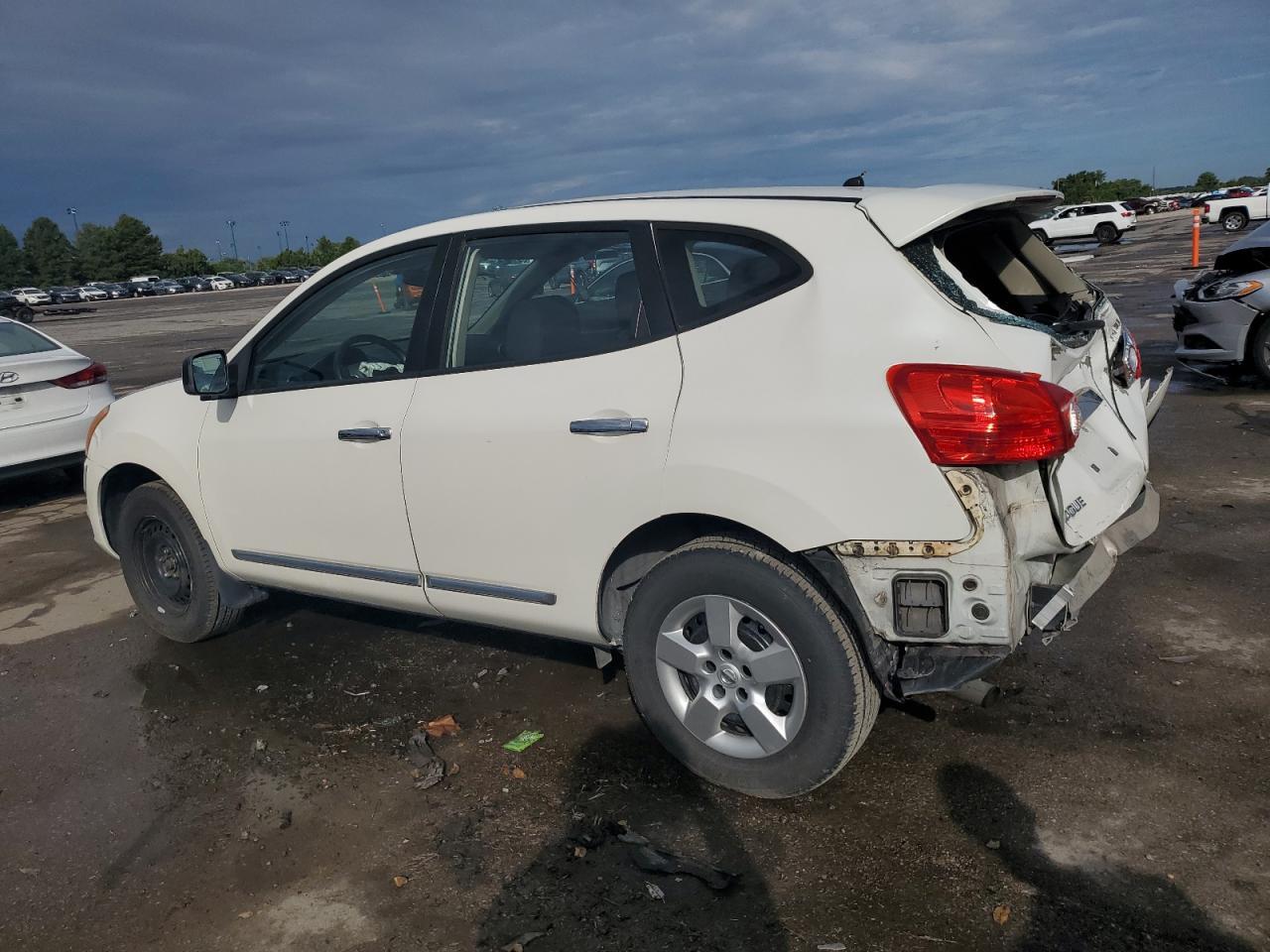 2011 Nissan Rogue S - Фото 2