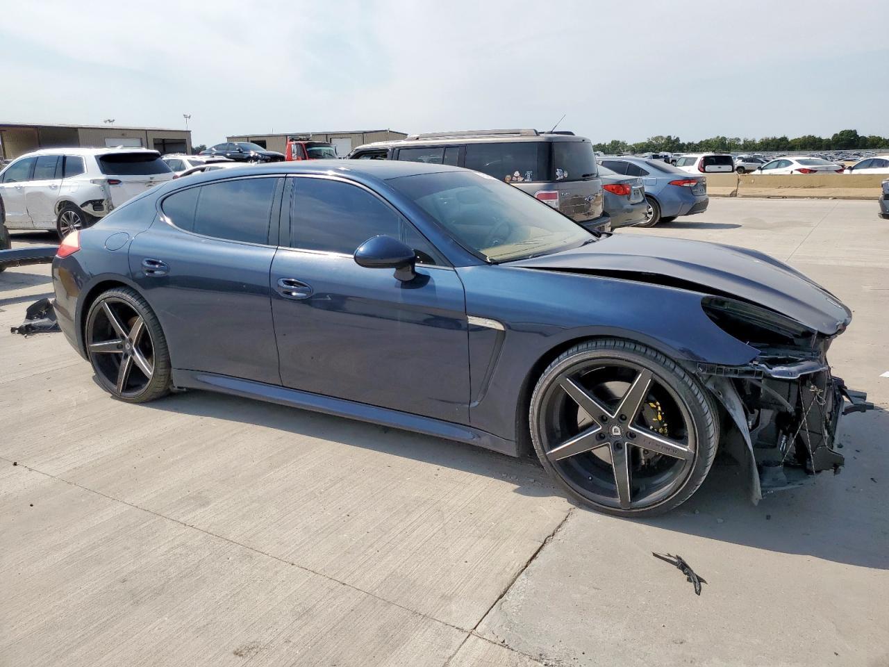 2013 Porsche Panamera 2 - Image 4