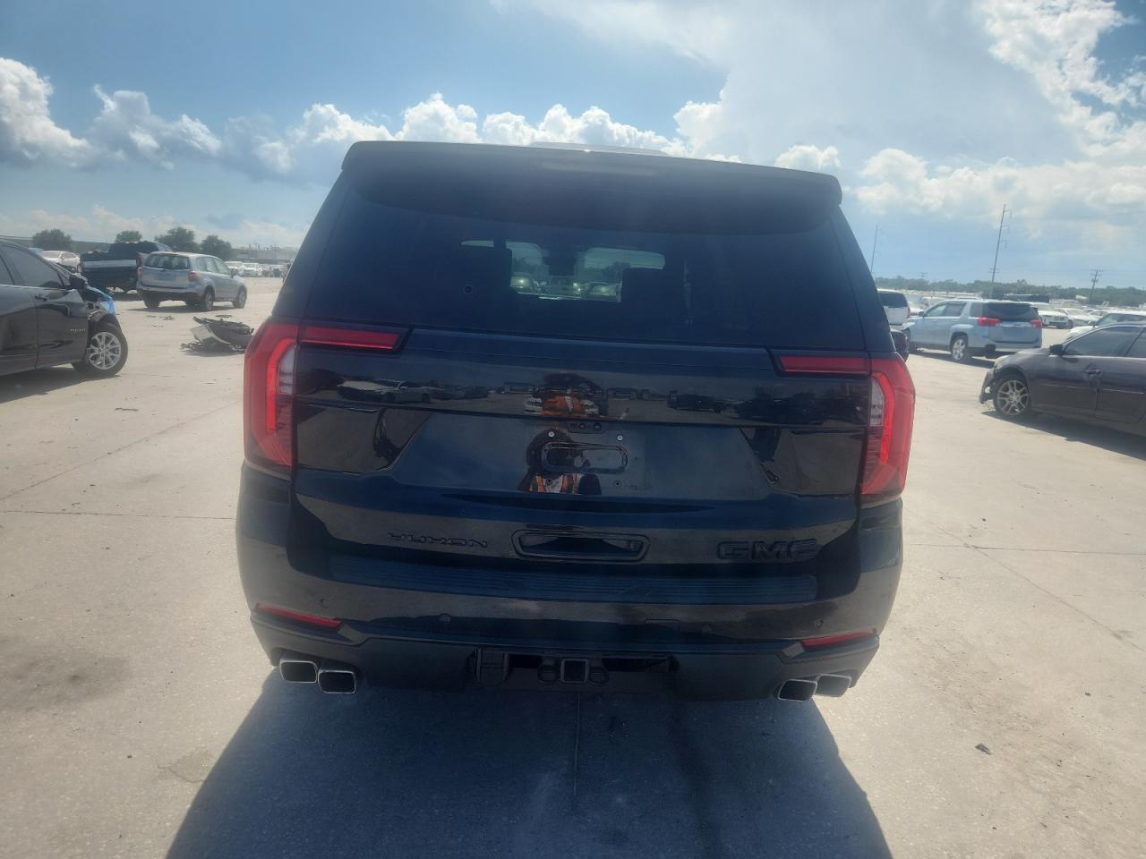 2025 GMC Yukon Denali - Фото 6