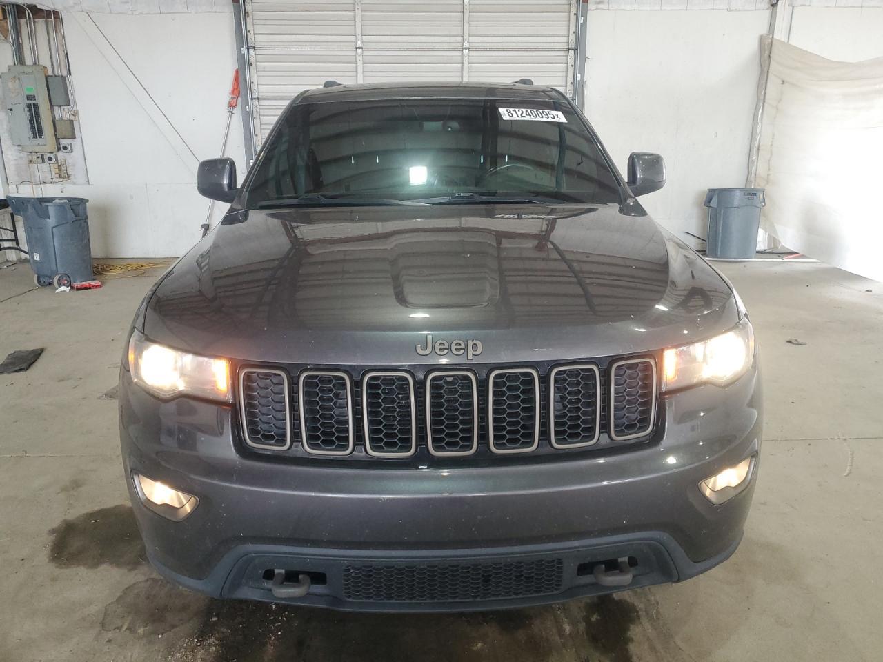 2016 Jeep Grand Cherokee Laredo - Фото 5