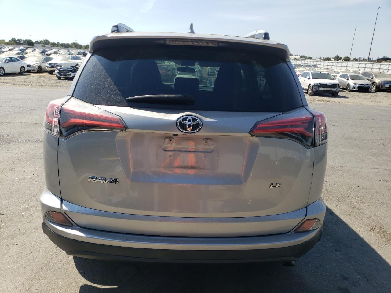 2016 Toyota Rav4 Le - Фото 6