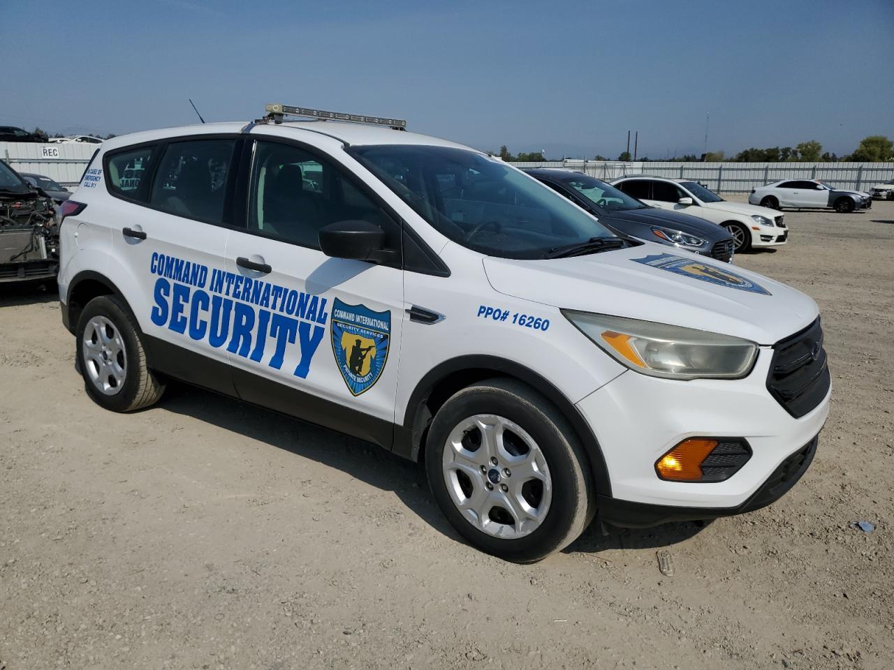 2017 Ford Escape S - Фото 4