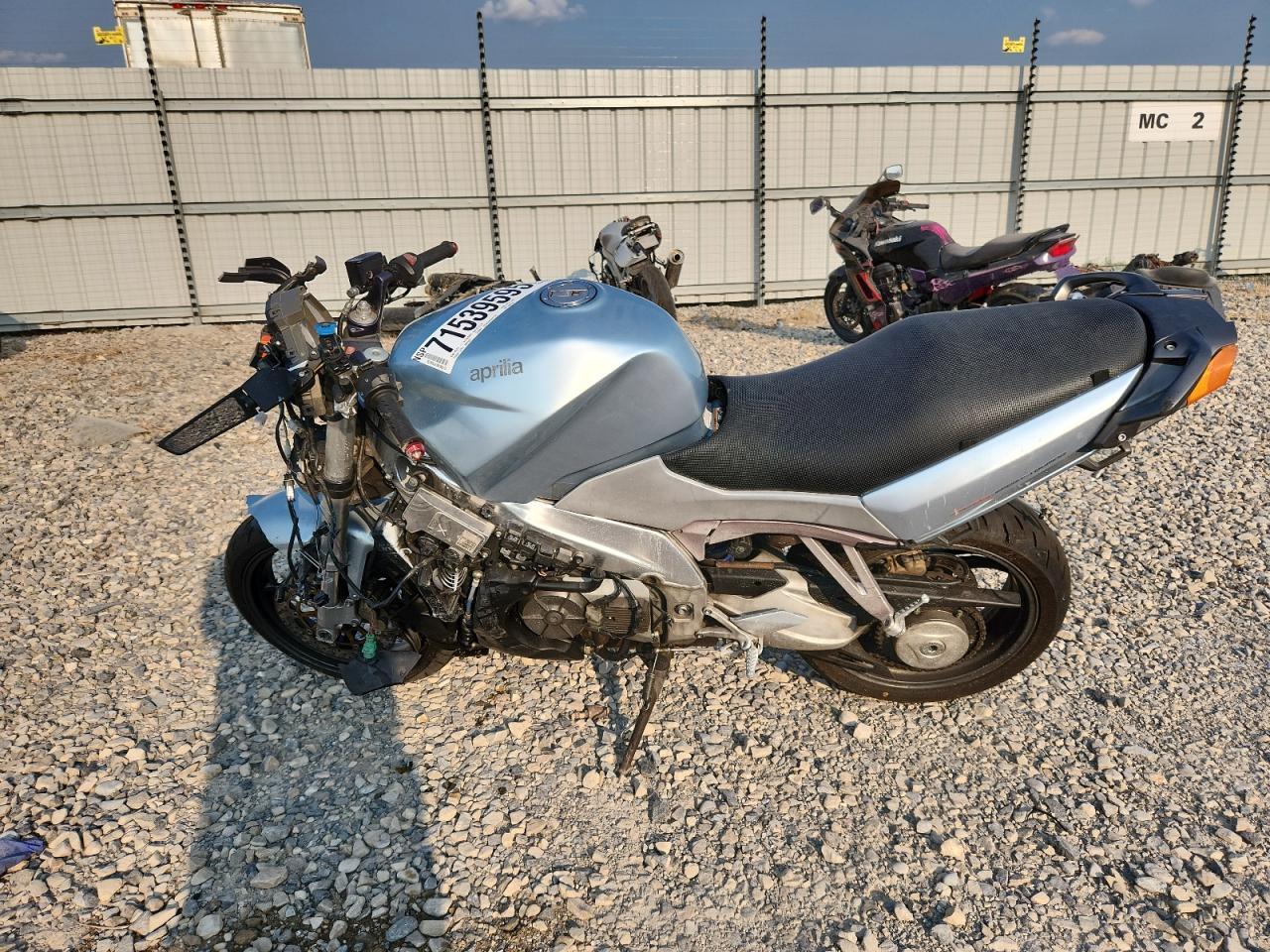2001 Aprilia Rst Futura - Фото 3