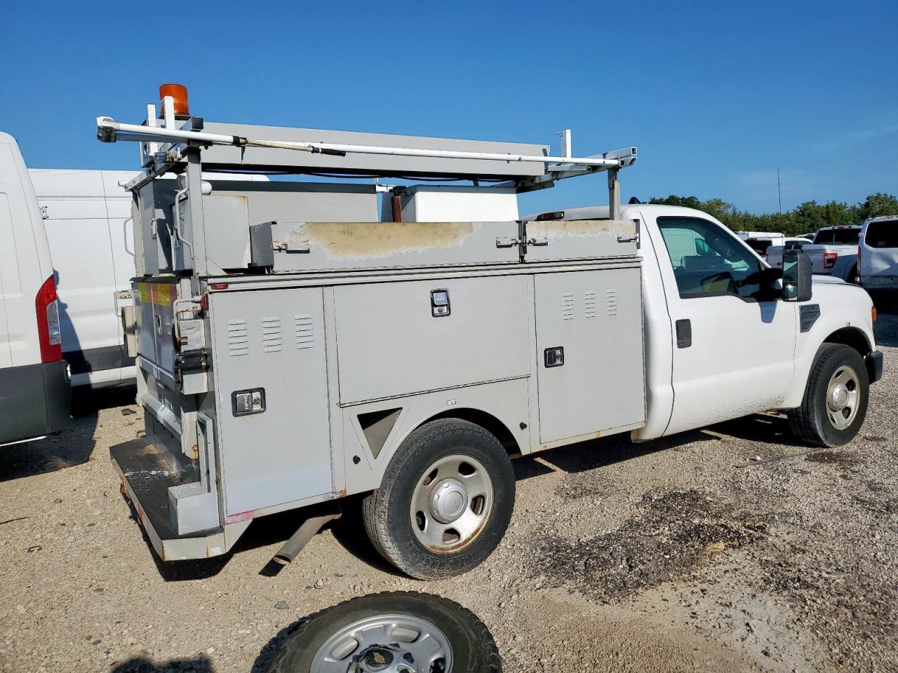 2008 Ford F350 Srw Super Duty - Image 3