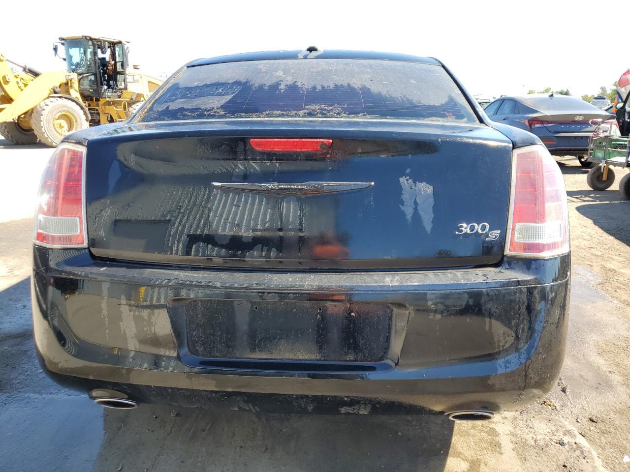 2012 Chrysler 300 S - Фото 6