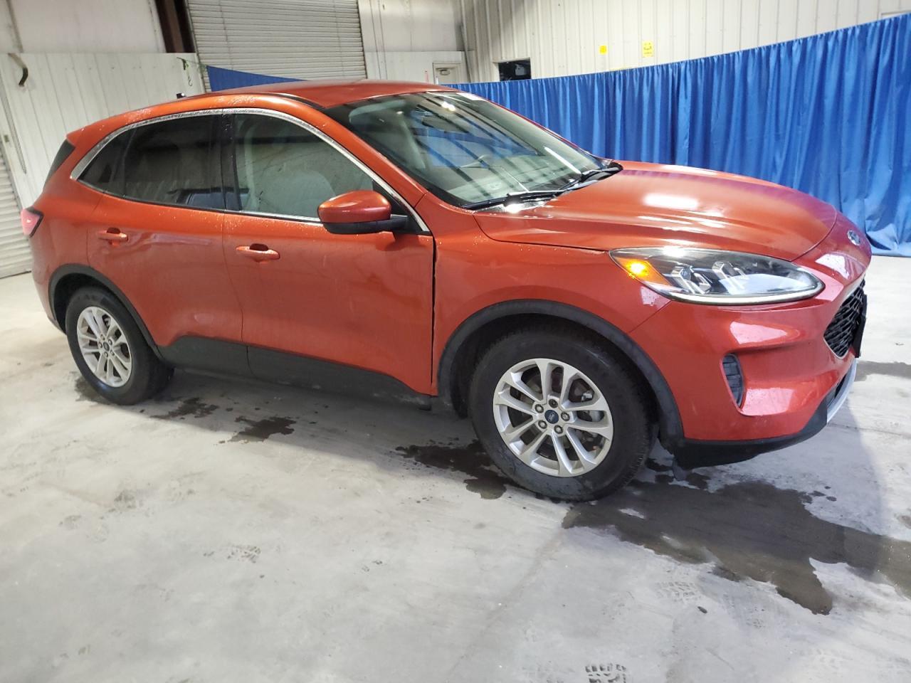 2020 Ford Escape Se - Фото 4