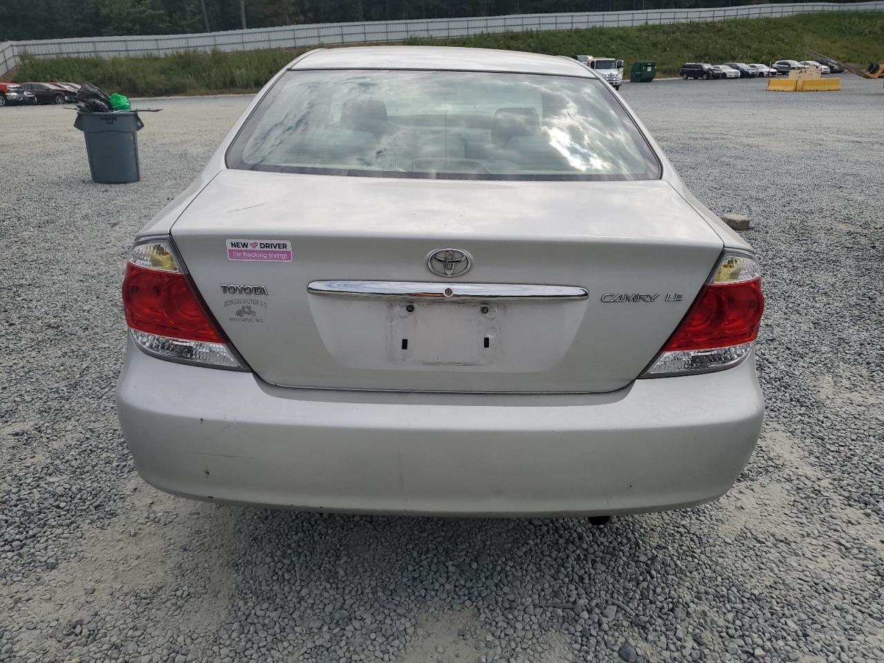 2005 Toyota Camry Le - Фото 6