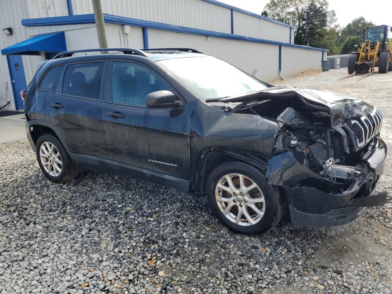 2016 Jeep Cherokee Sport - Image 4