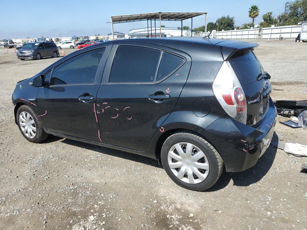 2013 Toyota Prius C - Image 2