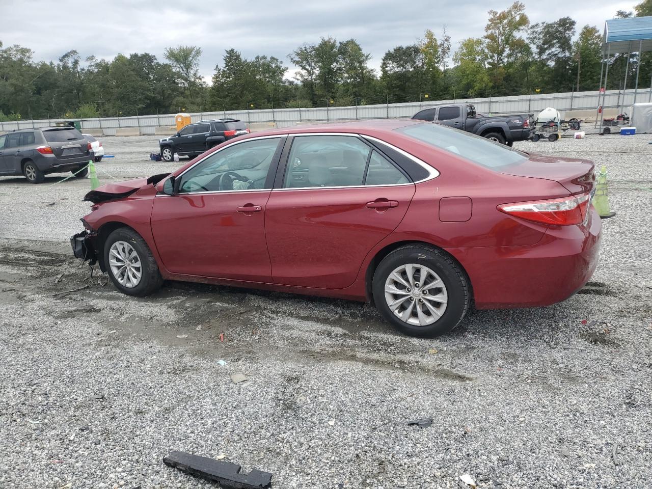 2017 Toyota Camry Le - Фото 2