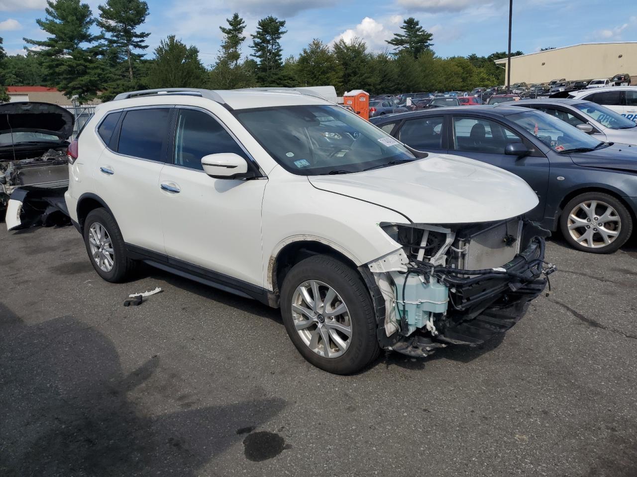 2019 Nissan Rogue S - Image 4