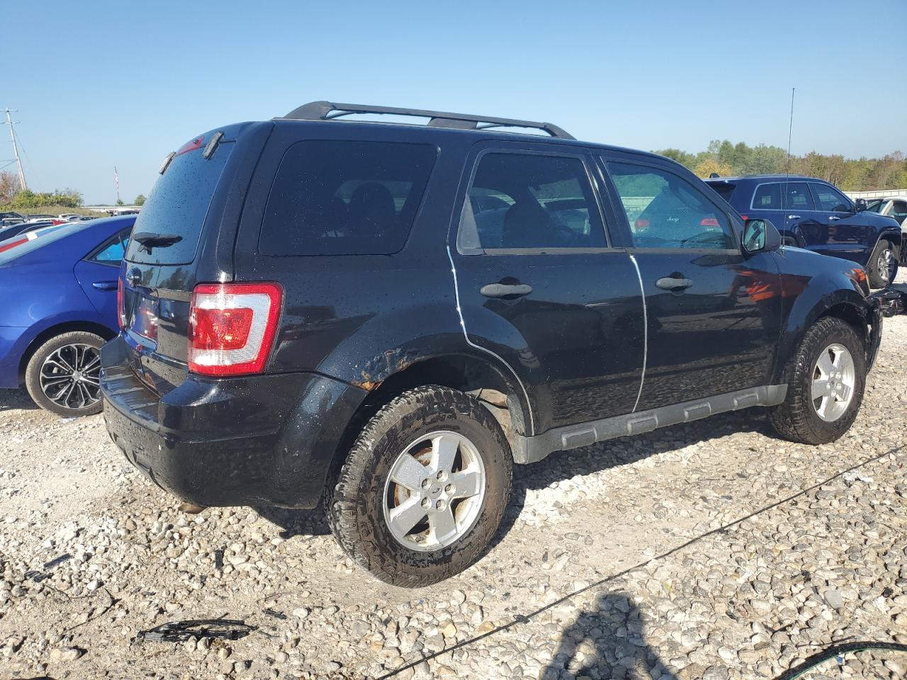 2011 Ford Escape Xlt - Image 3
