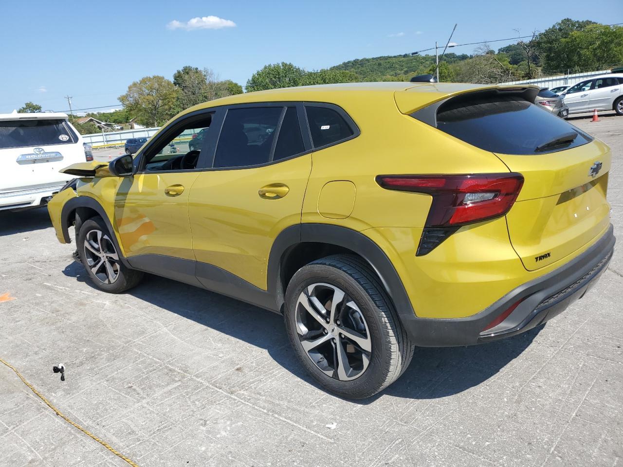 2024 Chevrolet Trax 1Rs - Фото 2