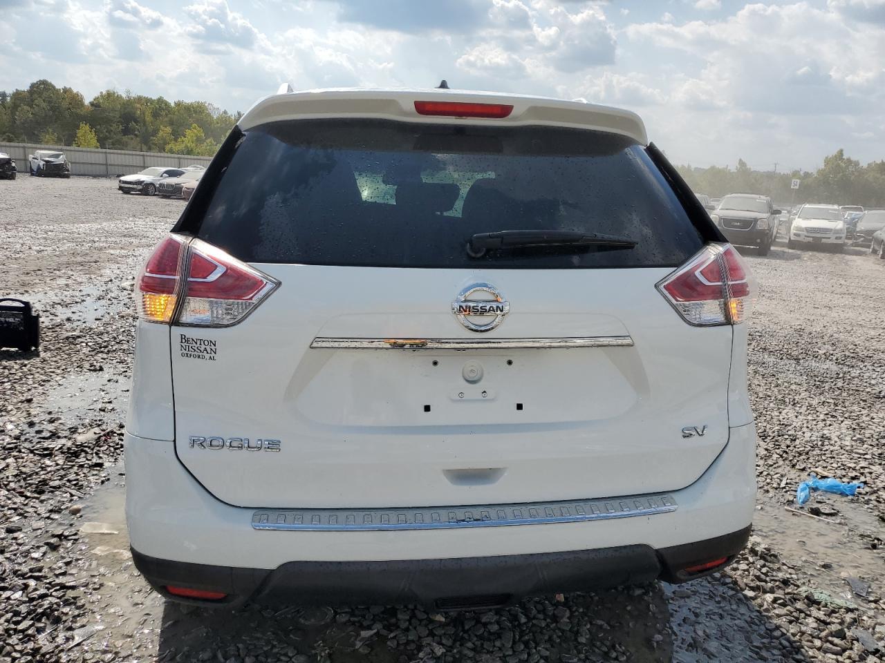 2016 Nissan Rogue S - Image 6