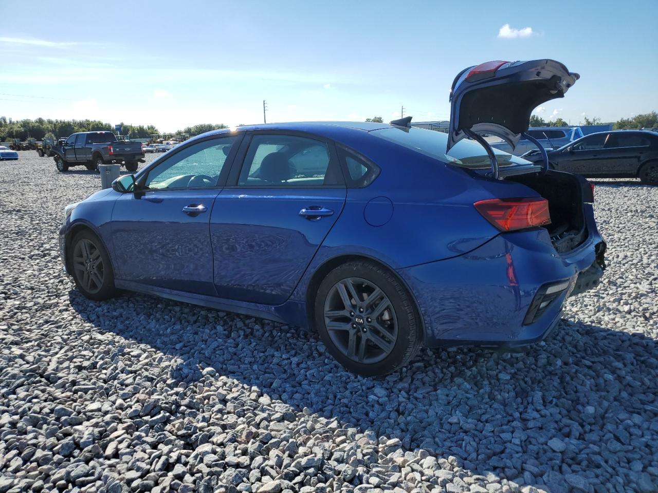 2021 Kia Forte Gt Line - Фото 2