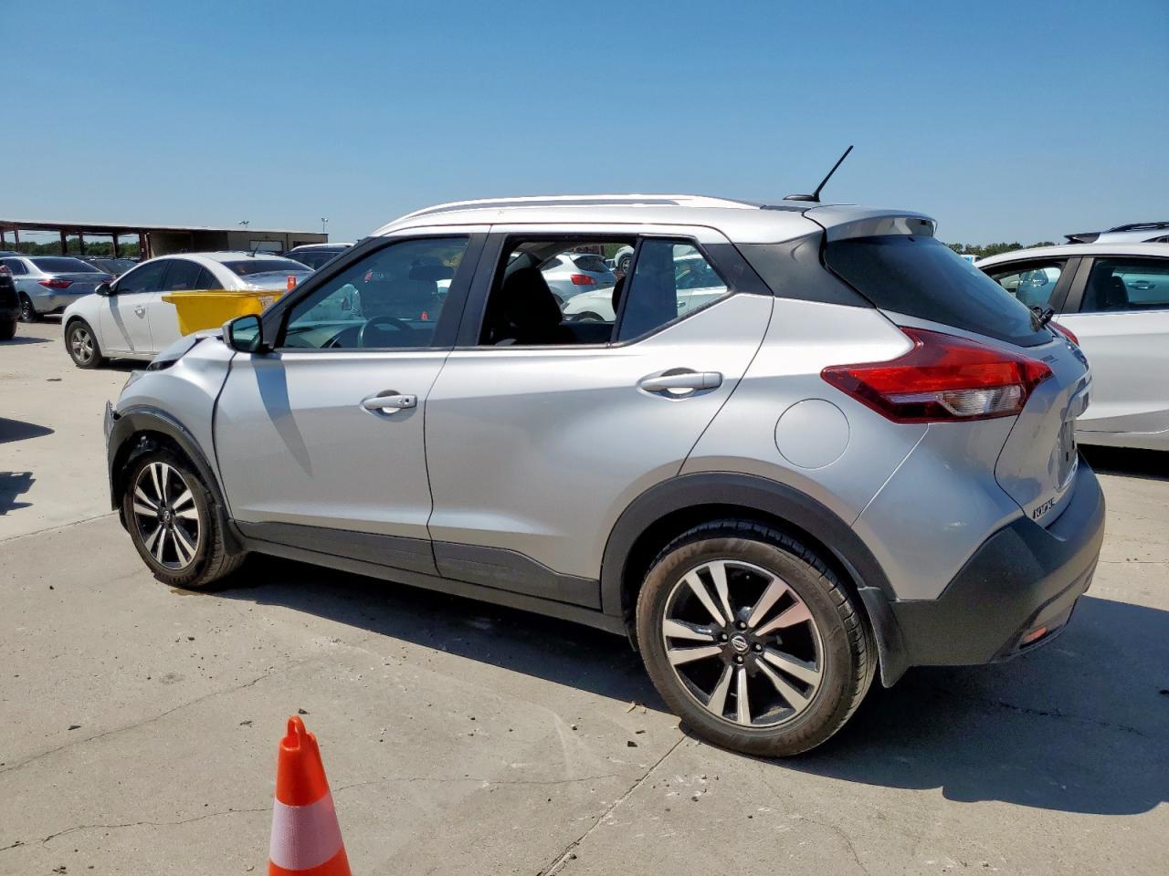 2018 Nissan Kicks S - Фото 2