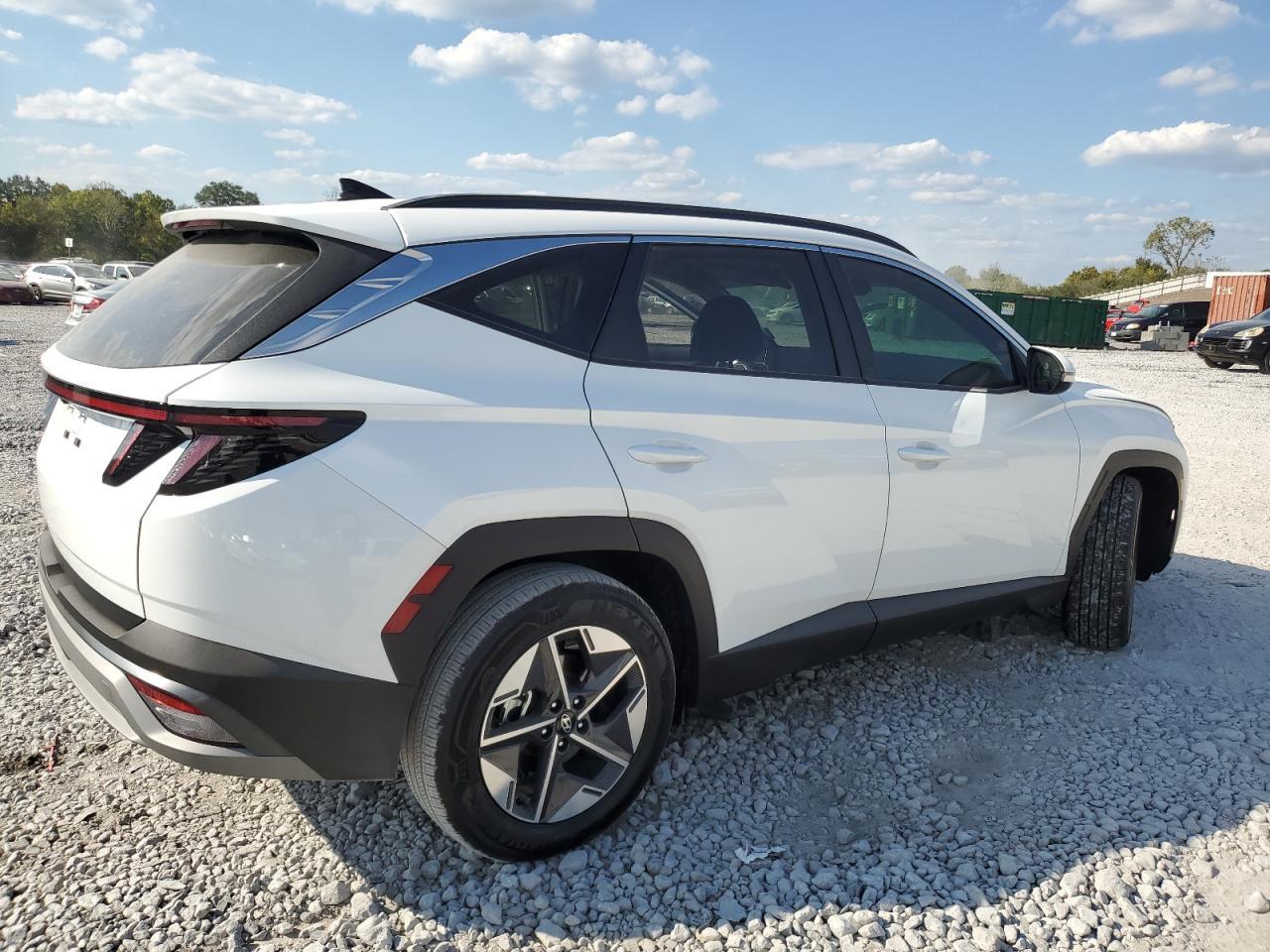 2025 Hyundai Tucson Sel - Image 3