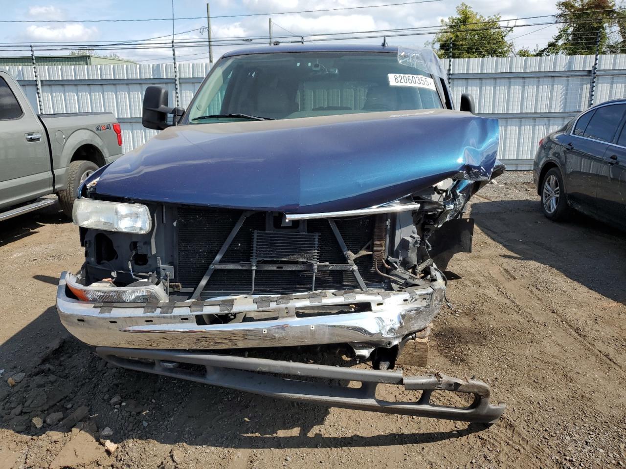 2006 Chevrolet Suburban K2500 - Image 5