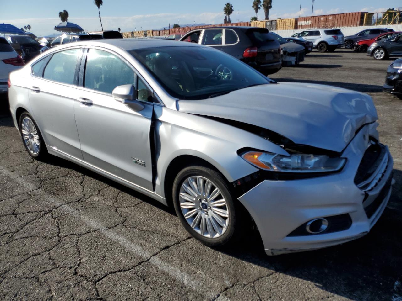 2013 Ford Fusion Se Phev - Фото 4