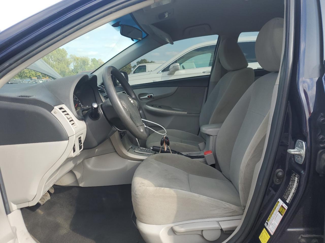 2013 Toyota Corolla Base - Фото 7