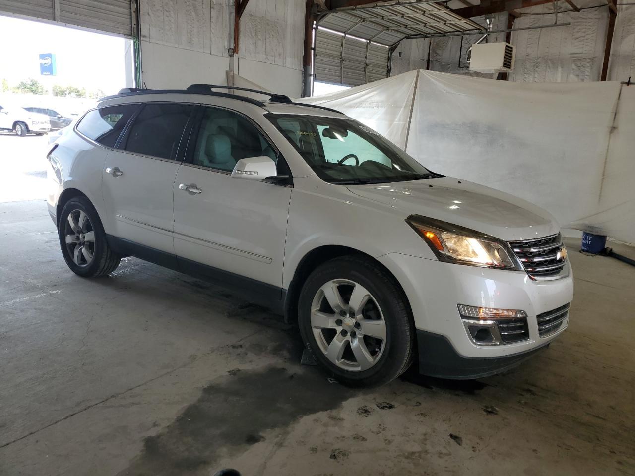 2017 Chevrolet Traverse Premier - Фото 4