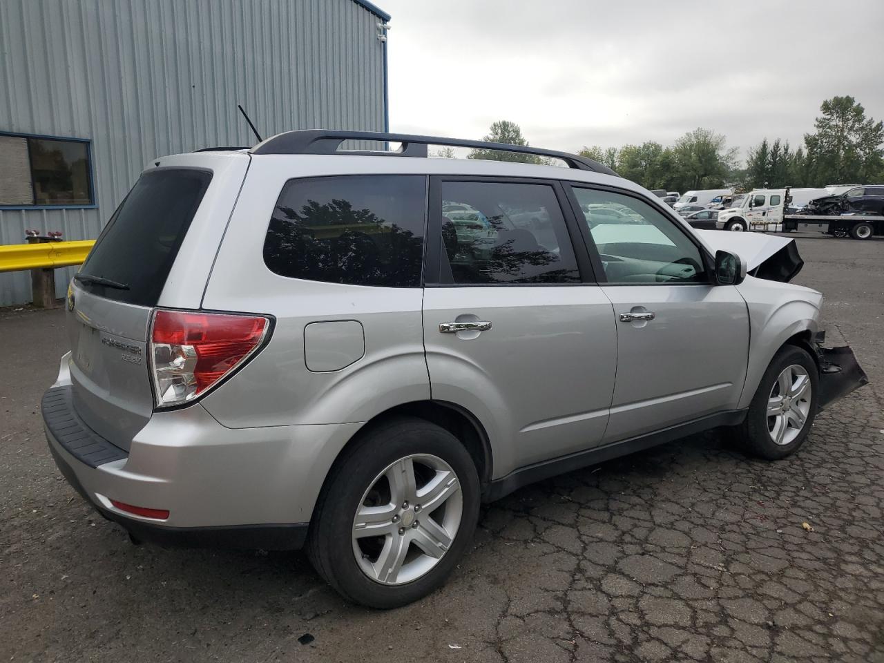 2010 Subaru Forester 2.5X Premium - Фото 3