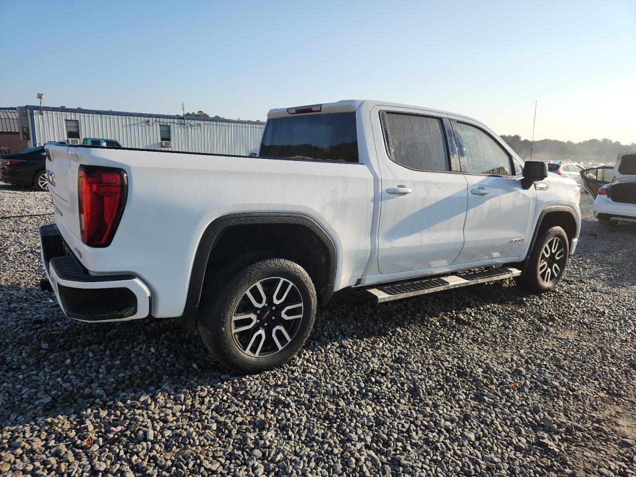 2021 GMC Sierra K1500 At4 - Фото 3
