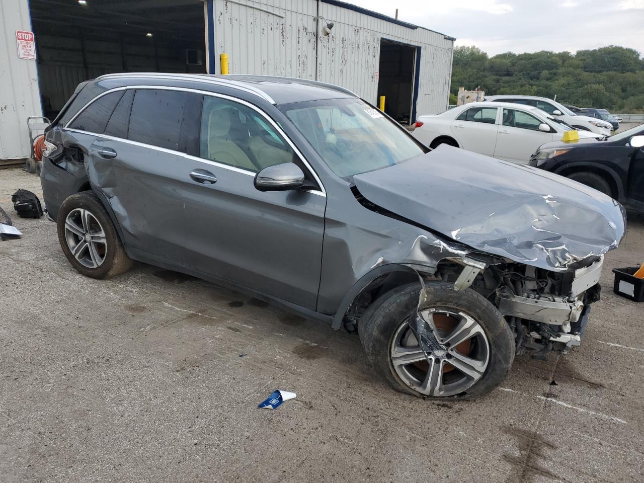 2017 Mercedes-Benz Glc 300 - Image 4