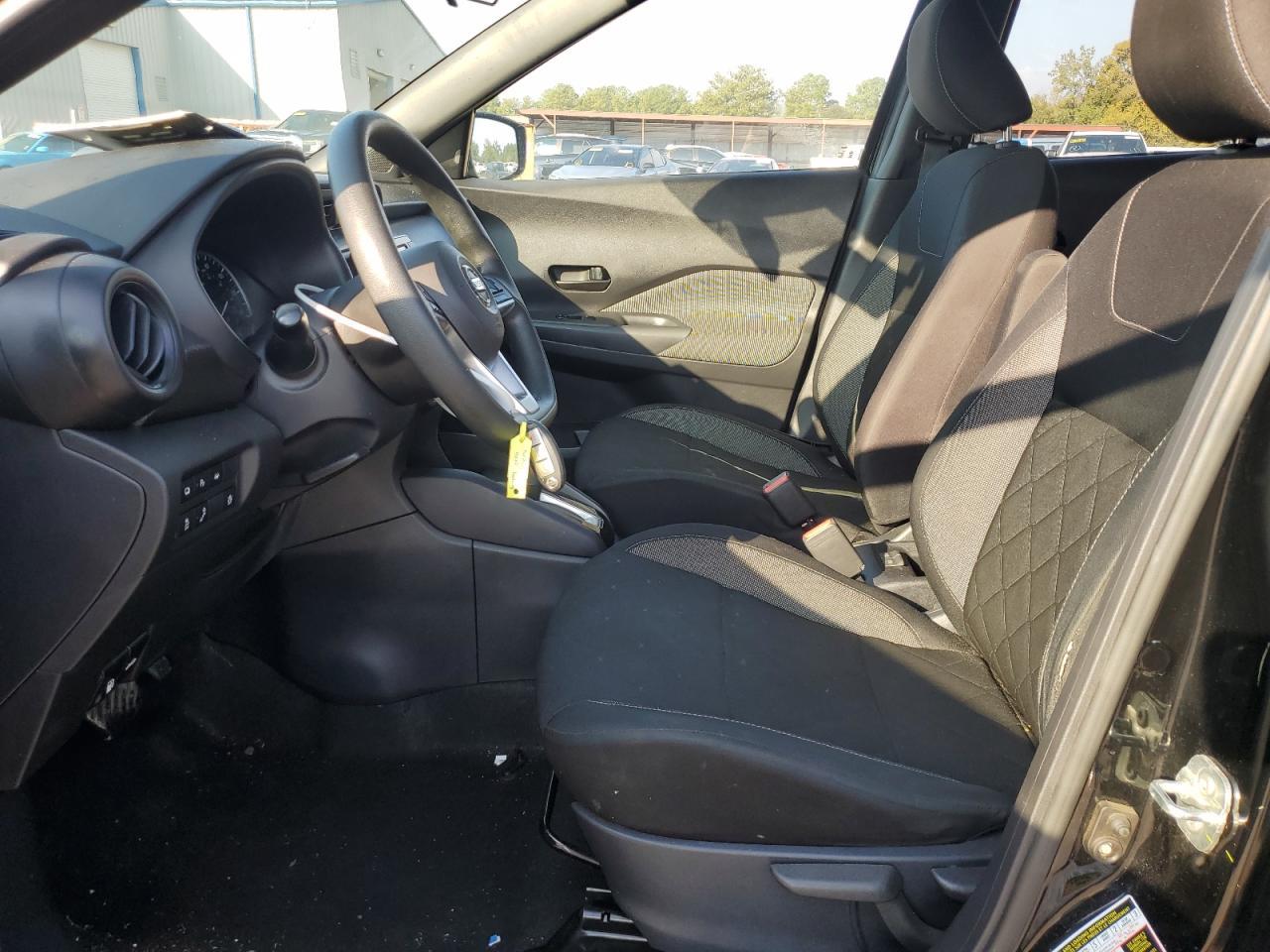 2020 Nissan Kicks S - Фото 7