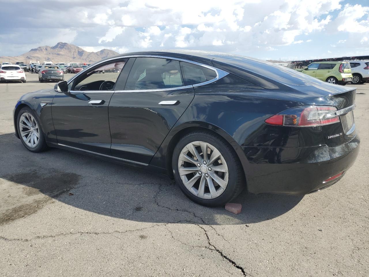 2016 Tesla Model S - Image 2